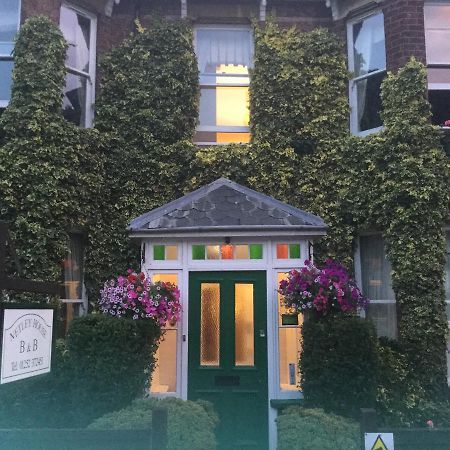 Netley Guest House Farnborough  Kültér fotó