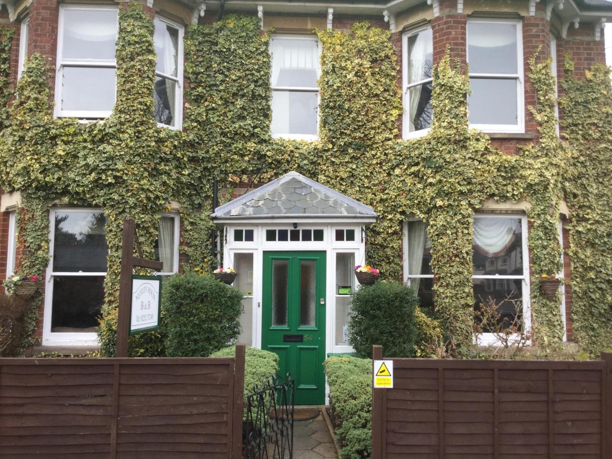 Netley Guest House Farnborough  Kültér fotó