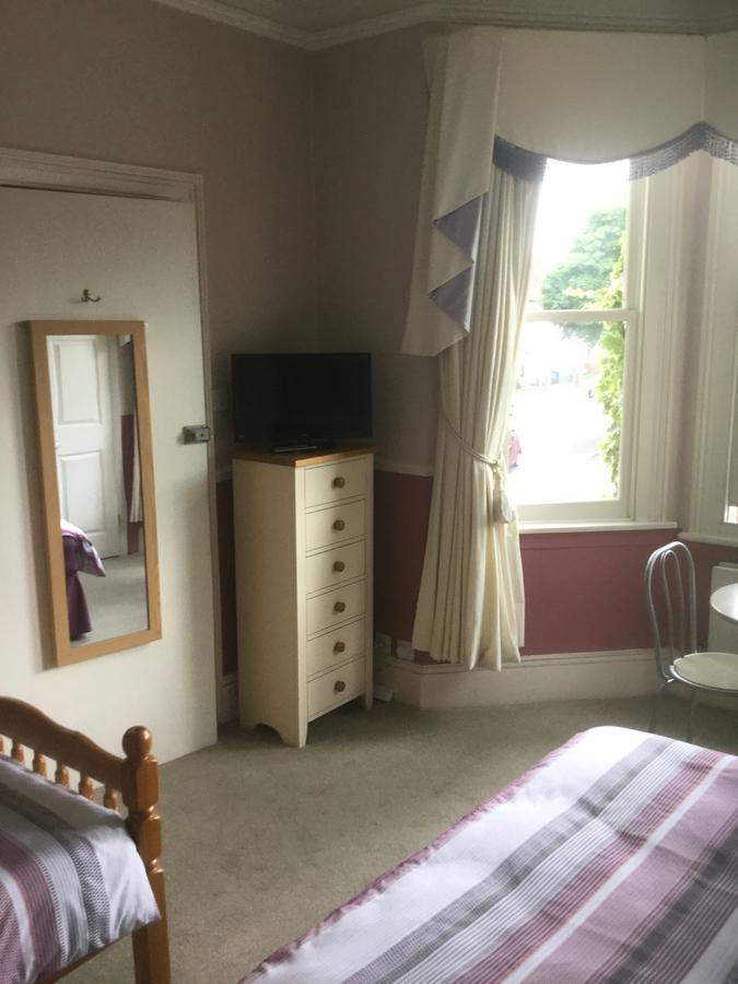 Netley Guest House Farnborough  Kültér fotó
